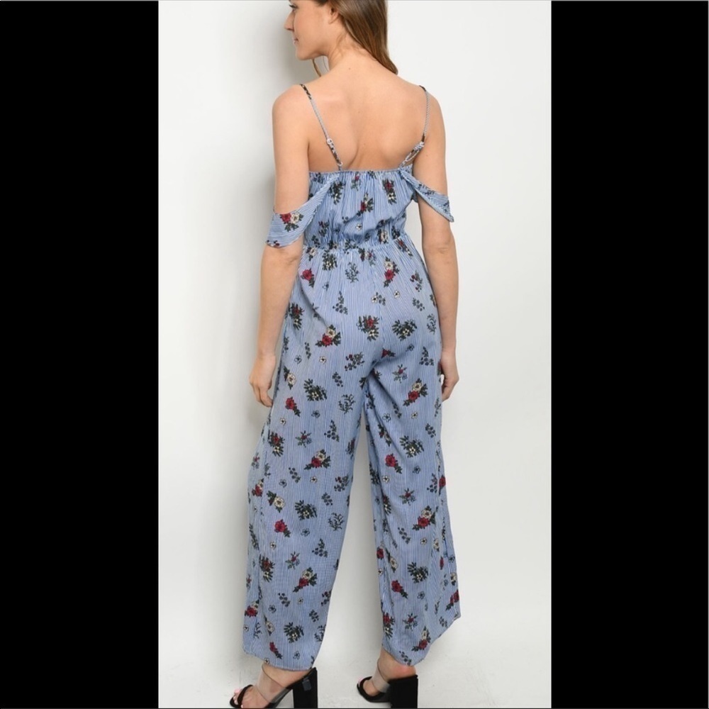 * Only 1 left! Spaghetti strap off the shoulder j… - Picture 3 of 6